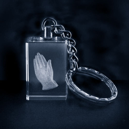 CRYSTAL GLASS KEYRING PRAYING HANDS