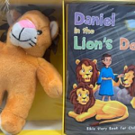 DANIEL IN THE LIONS DEN STORY & TOY